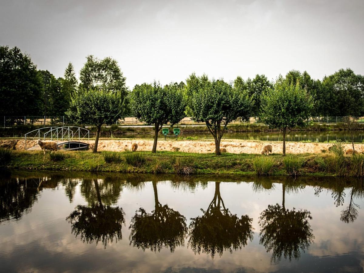 Helenowka Agro & Spa Komorow  Exteriör bild